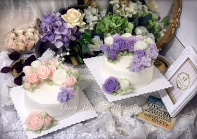 韓式裱花課程 烘焙培訓班 蛋糕製作課程 藍帶師資烘焙課 小班裱花教學 移民必備烘焙技能 裱花技能學習 家用烘焙課程 職業烘焙培訓 韓式蛋糕裝飾教學 法國藍帶烘焙導師 韓國協會認證裱花課 星級主廚烘焙教學 國際認可烘焙課程 零基礎學韓式裱花 烘焙技能移民課程推薦 小班制蛋糕裱花培訓 藍帶導師手把手教烘焙 香港韓式裱花課 香港烘焙培訓學校 香港移民技能烘焙課