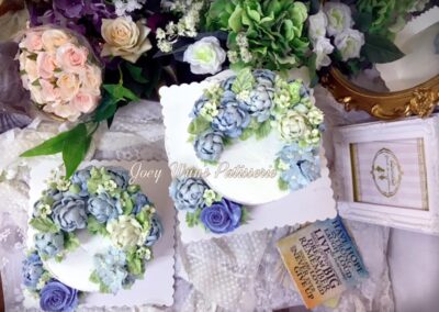 韓式裱花課程 烘焙培訓班 蛋糕製作課程 藍帶師資烘焙課 小班裱花教學 移民必備烘焙技能 裱花技能學習 家用烘焙課程 職業烘焙培訓 韓式蛋糕裝飾教學 法國藍帶烘焙導師 韓國協會認證裱花課 星級主廚烘焙教學 國際認可烘焙課程 零基礎學韓式裱花 烘焙技能移民課程推薦 小班制蛋糕裱花培訓 藍帶導師手把手教烘焙 香港韓式裱花課 香港烘焙培訓學校 香港移民技能烘焙課